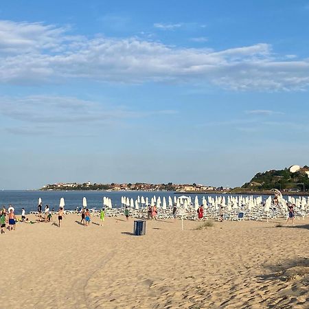 Paradiso 'В' 102 Private Sea View Apartment Nesebar Bagian luar foto