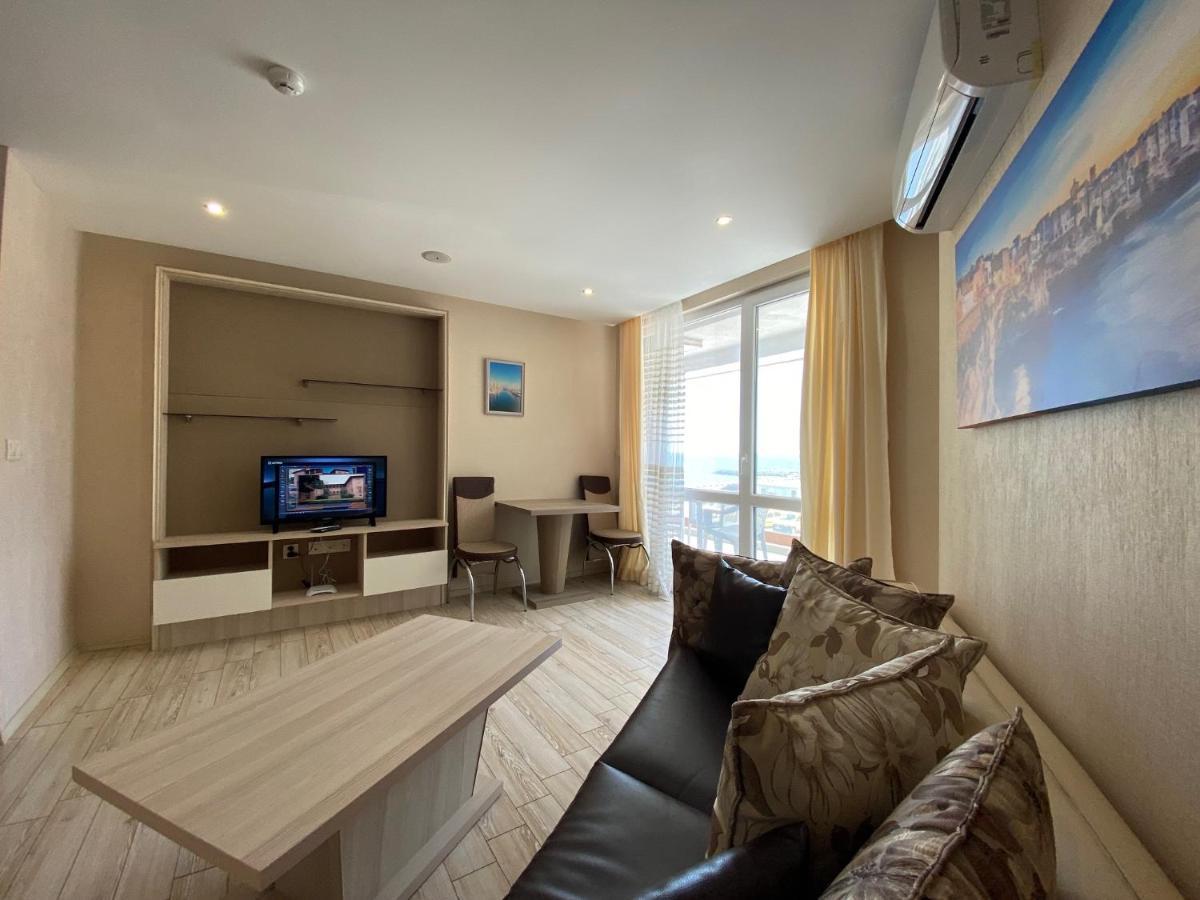 Paradiso 'В' 102 Private Sea View Apartment Nesebar Bagian luar foto