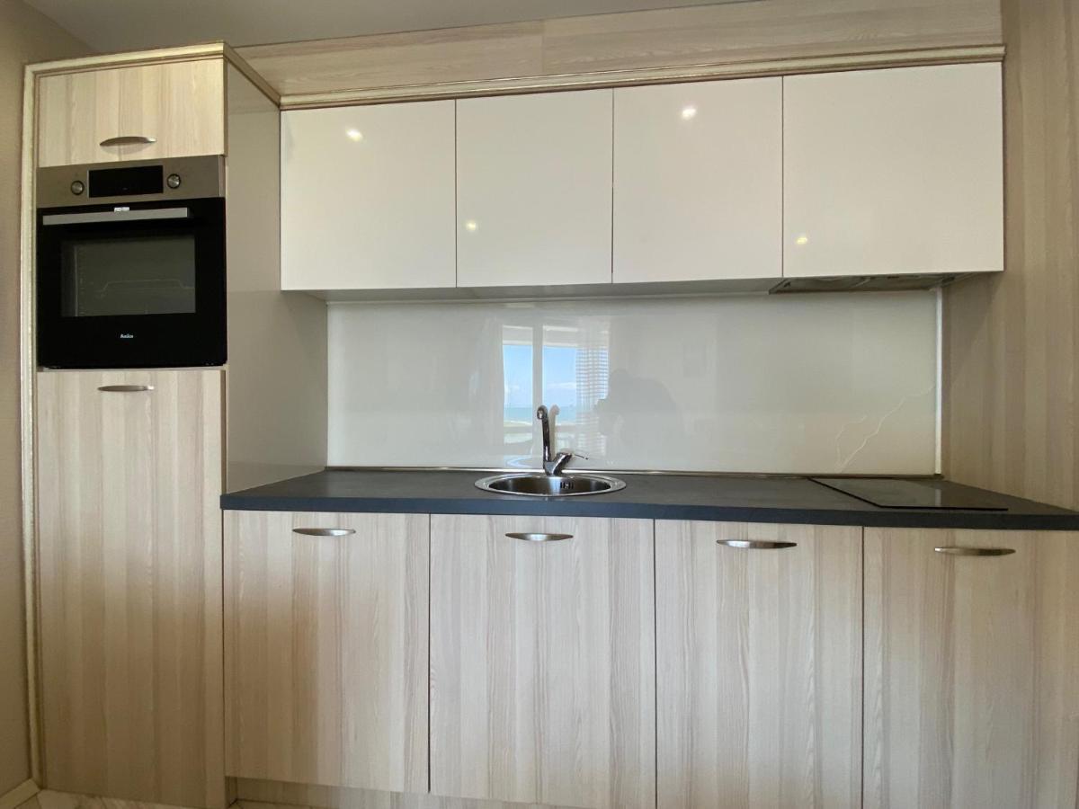 Paradiso 'В' 102 Private Sea View Apartment Nesebar Bagian luar foto