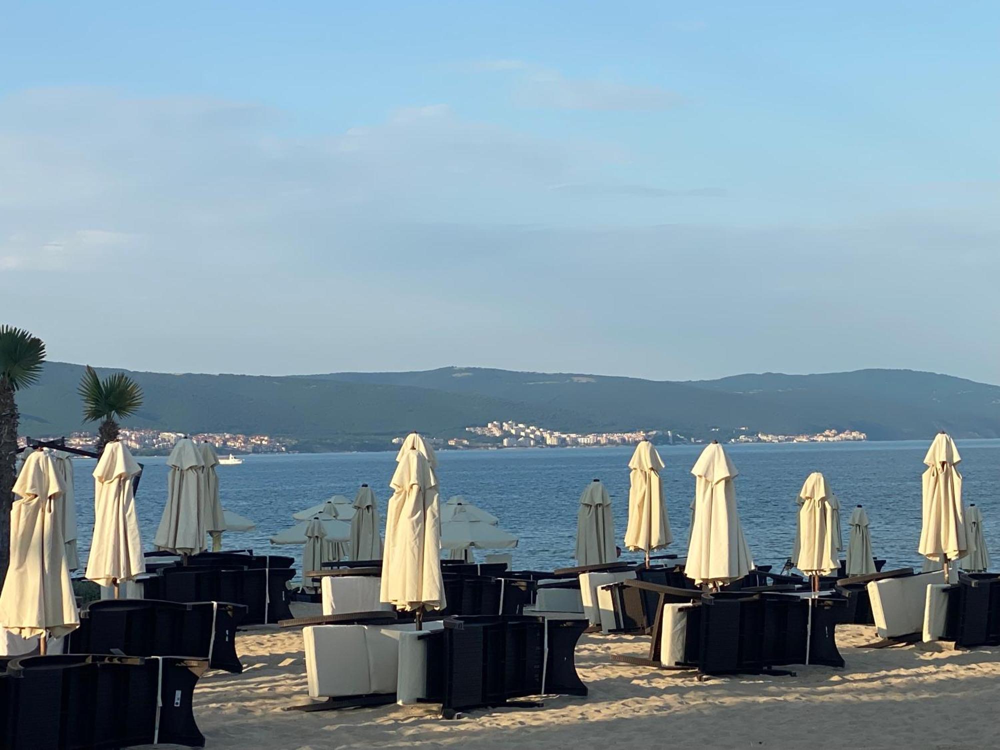 Paradiso 'В' 102 Private Sea View Apartment Nesebar Bagian luar foto